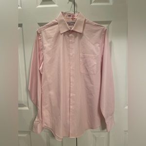 Men’s Van Heusen Button Down